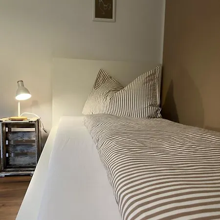 Lochhof Zwei - Eifelurlaub Mit Farmcharme بيت للعطل *