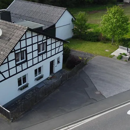 Holiday home Lochhof Zwei - Eifelurlaub Mit Farmcharme