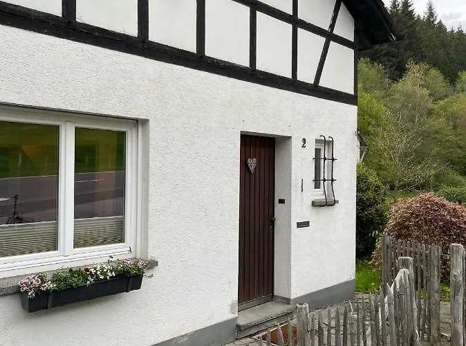 Lochhof Zwei - Eifelurlaub Mit Farmcharme هيلينثال