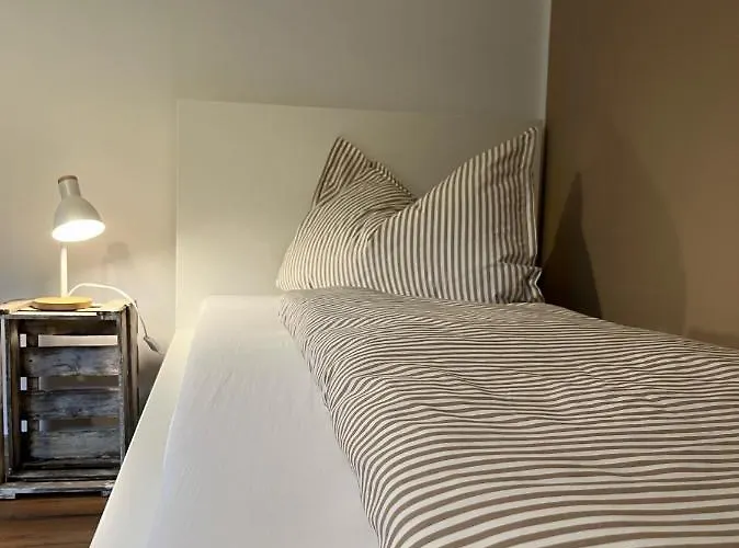 Lochhof Zwei - Eifelurlaub Mit Farmcharme بيت للعطل *